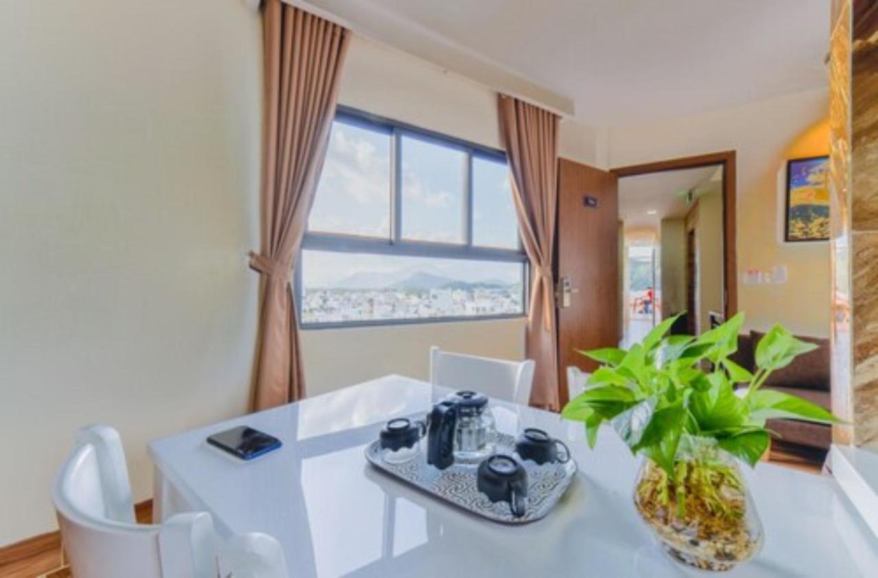 Yen Vang Hotel & Apartment Нячанг Екстер'єр фото