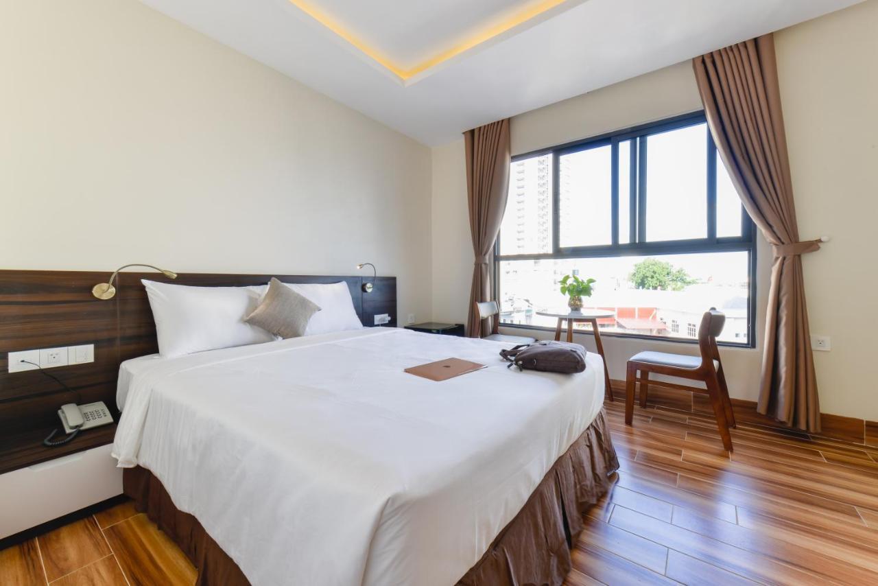 Yen Vang Hotel & Apartment Нячанг Екстер'єр фото